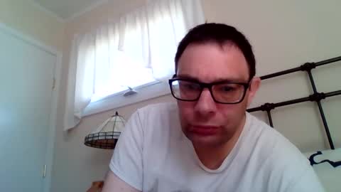 Snapshot of 21piolts chatting on 04.18.26 21piolts online show from 04.18.26