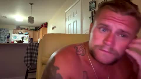 Snapshot of 22bigelo2316 chatting on 10.13.25 22bigelo2316 online show from 10.13.25