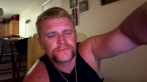 Snapshot of 22bigelo2316 chatting on 10.25.25 22bigelo2316 online show from 10.25.25