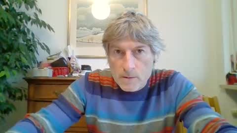 Snapshot of 22esserre chatting on 11.16.25 22esserre online show from 11.16.25