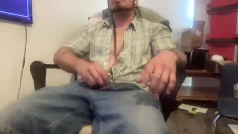 Snapshot of 2addictivelyhorny chatting on 01.05.25 Jake n Judy online show from 01.05.25