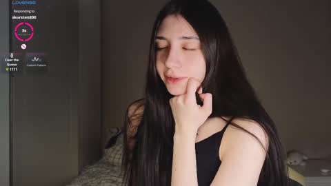 Lina       free control in pvt online show from 02.27.25