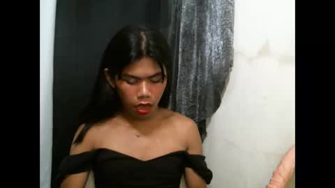 Snapshot of 2mella_reload chatting on 10.07.25 MEL online show from 10.07.25