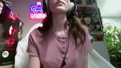 Snapshot of 2photogs_raw chatting on 02.06.26 2photogs_raw online show from 02.06.26