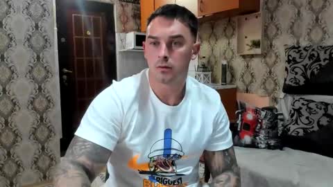 Snapshot of 2sexymuscles chatting on 10.19.25 2sexymuscles online show from 10.19.25