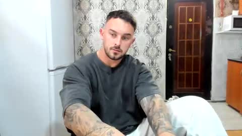 2sexymuscles online show from 05.22.26