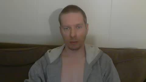 2small4you83 online show from 02.12.26