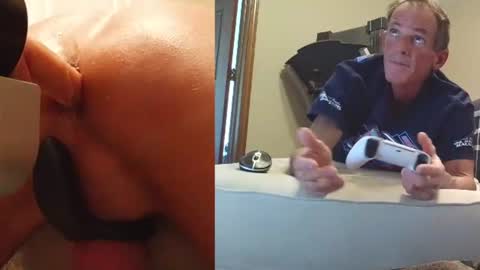 Snapshot of 2tiredoftoys chatting on 07.17.26 2tiredoftoys online show from 07.17.26