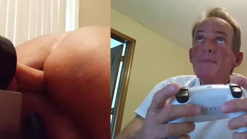 Snapshot of 2tiredoftoys chatting on 07.19.26 2tiredoftoys online show from 07.19.26