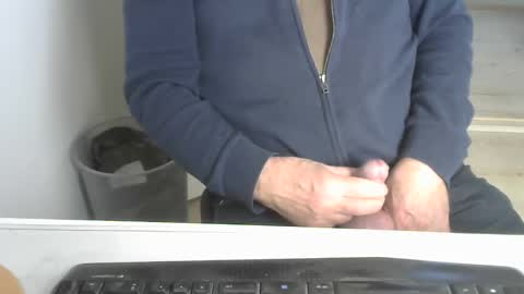 Snapshot of 3390soeren chatting on 03.06.25 Soeren online show from 03.06.25