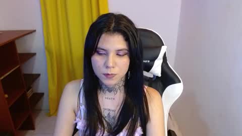 erika online show from 10.03.25