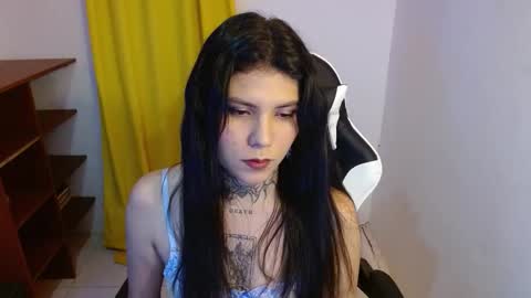 erika online show from 10.05.25