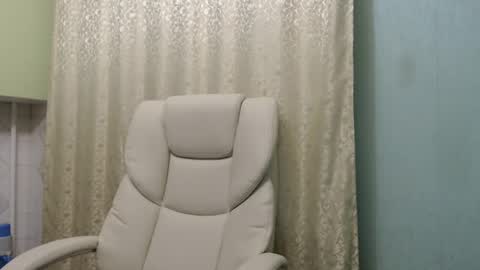 Snapshot of 3sweetcandy3 chatting on 12.22.24 3sweetcandy3 online show from 12.22.24