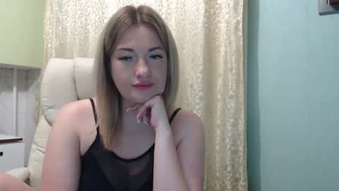 Snapshot of 3sweetcandy3 chatting on 05.25.26 3sweetcandy3 online show from 05.25.26