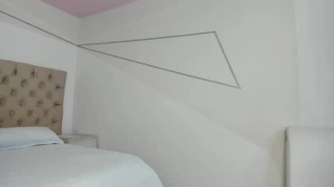 3X NAXAA online show from 10.04.25