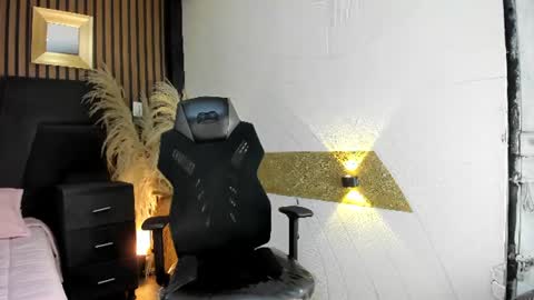 Snapshot of 3x_naxa chatting on 06.09.26 3X NAXAA online show from 06.09.26