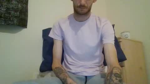 420feetloverr420 online show from 09.26.25