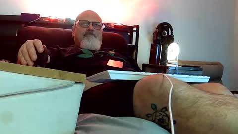 Snapshot of 420jo chatting on 11.01.25 420jo online show from 11.01.25