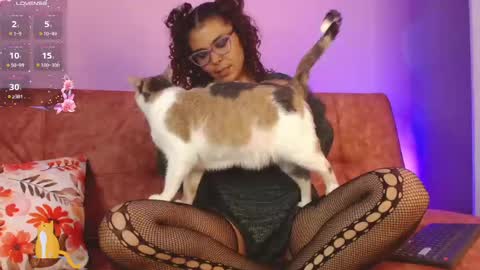 Snapshot of 420viol3ta_ chatting on 02.15.25 Violeta online show from 02.15.25