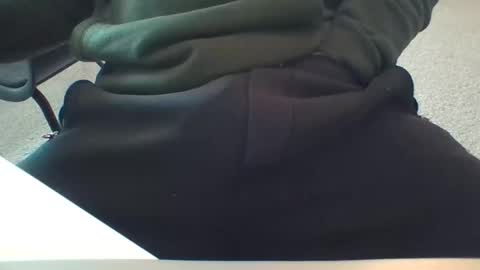 Snapshot of 4glz chatting on 10.02.25 4glz online show from 10.02.25