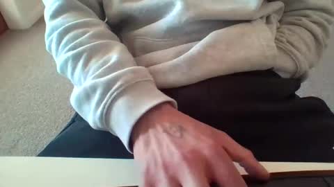 Snapshot of 4glz chatting on 10.19.25 4glz online show from 10.19.25