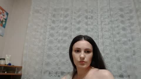 Snapshot of 50shades_of_wet chatting on 05.26.26 Yana online show from 05.26.26