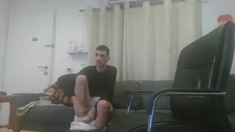 Snapshot of 55555558 chatting on 03.04.25 crazy101 online show from 03.04.25