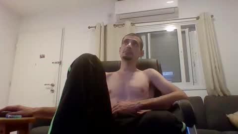 Snapshot of 55555558 chatting on 09.20.25 crazy101 online show from 09.20.25