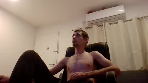 Snapshot of 55555558 chatting on 10.18.25 crazy101 online show from 10.18.25