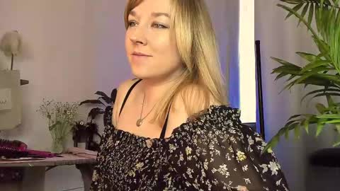 Sunshine online show from 04.12.26