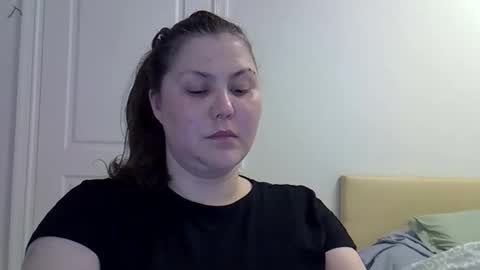 Snapshot of 5anna chatting on 10.13.25 5anna online show from 10.13.25