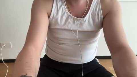 Snapshot of 5centoooo chatting on 05.21.26 5centoooo online show from 05.21.26