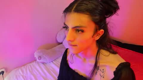 Lee lowell online show from 12.05.25