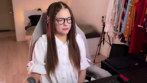    online show from 09.22.25