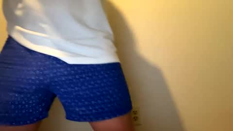 Snapshot of 6incher_lb chatting on 12.07.24 6incher LB online show from 12.07.24