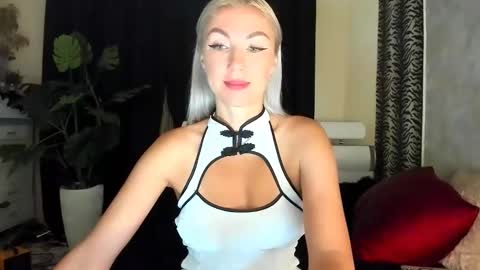 Snapshot of 6noangel66 chatting on 10.03.25 SABOTAGE online show from 10.03.25