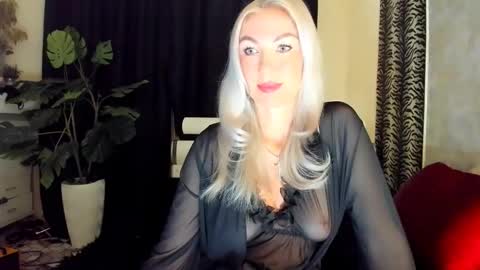 Snapshot of 6noangel66 chatting on 10.05.25 SABOTAGE online show from 10.05.25