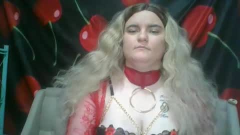 Snapshot of 6redhotbunnie9 chatting on 11.17.25 6redhotbunnie9 online show from 11.17.25