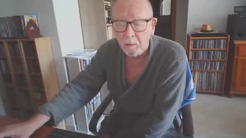  Papi  online show from 10.20.25