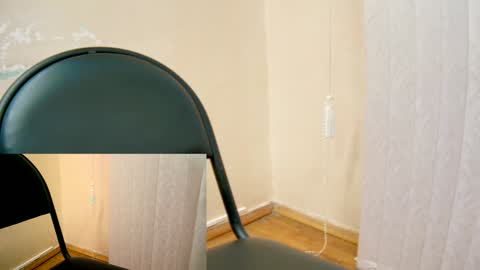 Snapshot of 7znkbob chatting on 01.15.25 bob big head online show from 01.15.25