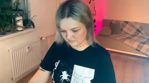 Ivy online show from 02.01.25