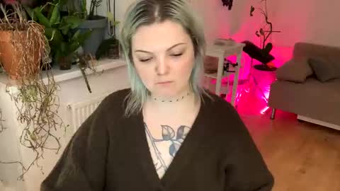 Ivy online show from 02.13.25