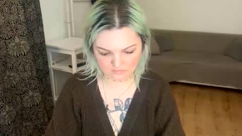 Ivy online show from 02.26.25