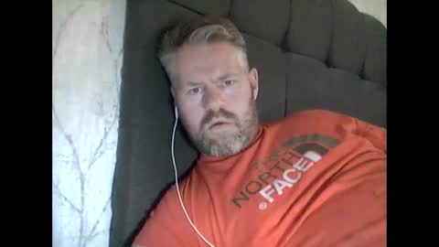 Snapshot of 81jonnyx chatting on 12.17.24 81jonnyx online show from 12.17.24