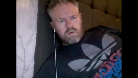 Snapshot of 81jonnyx chatting on 12.28.24 81jonnyx online show from 12.28.24