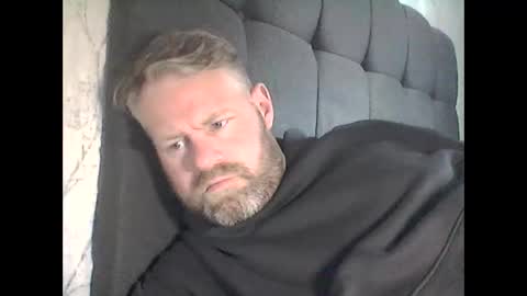 Snapshot of 81jonnyx chatting on 03.10.25 81jonnyx online show from 03.10.25
