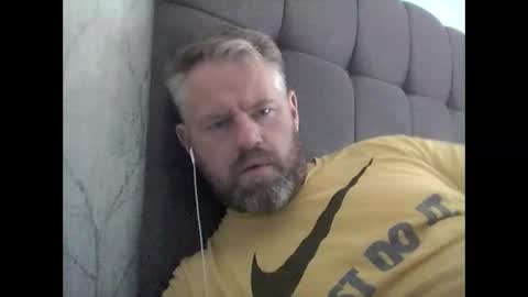 Snapshot of 81jonnyx chatting on 09.11.25 81jonnyx online show from 09.11.25