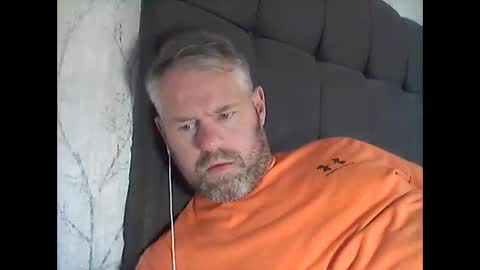 81jonnyx online show from 10.18.25