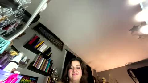 Snapshot of 88heygirlhey88 chatting on 11.05.25 That girl online show from 11.05.25