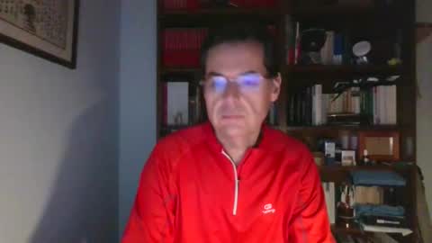 8age online show from 11.05.25